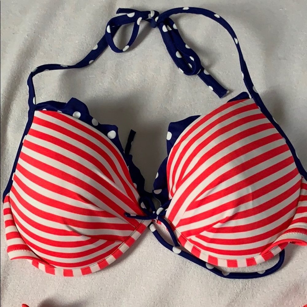 VS Bikini 34DD